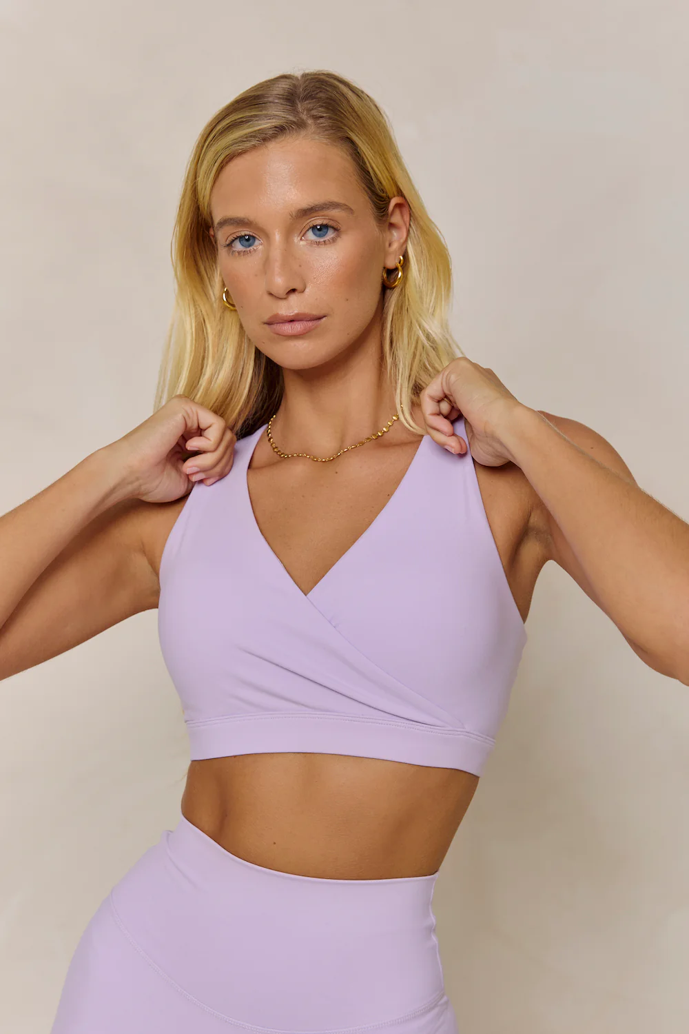 Astoria LUXE BALANCE Plunge Sports Bra - Lavender